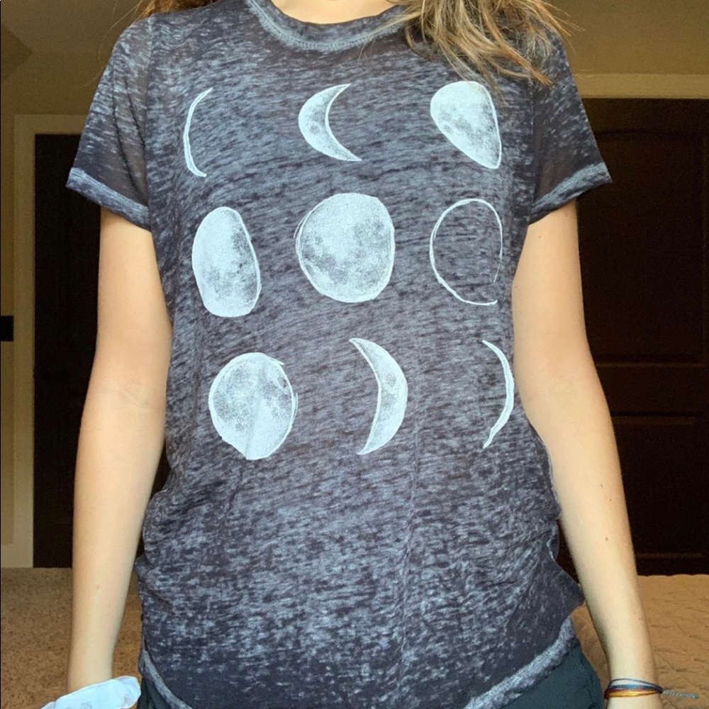 moon tee
